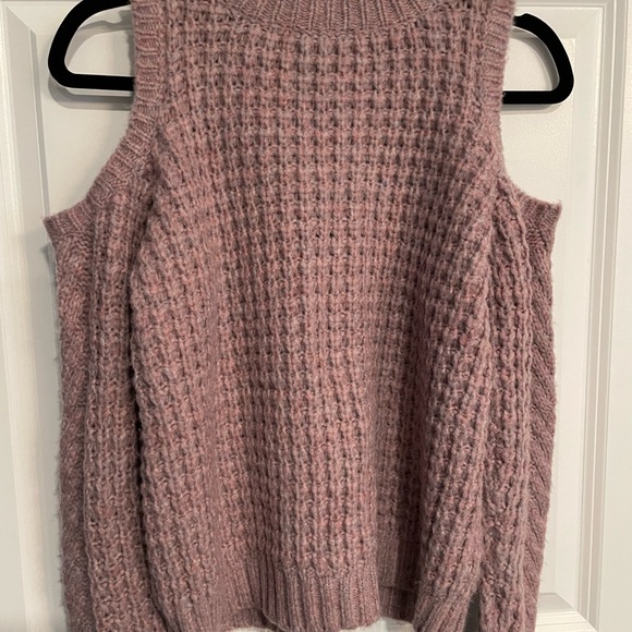 Express Cutout Shoulder Sweater - Picture 10 of 10